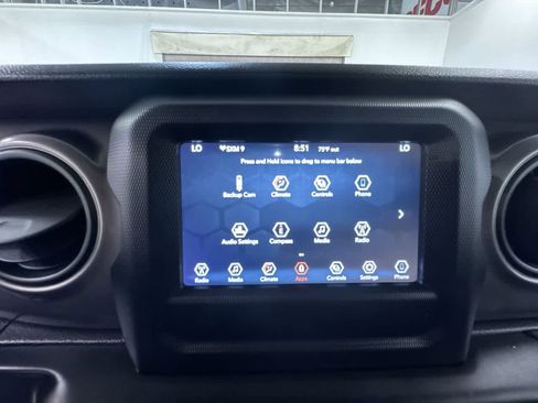 Used 2021 Jeep Wrangler Unlimited Sport image 24