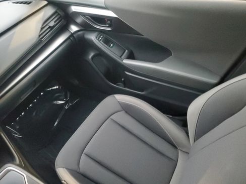 Used 2025 Subaru Impreza 2.0i image 11