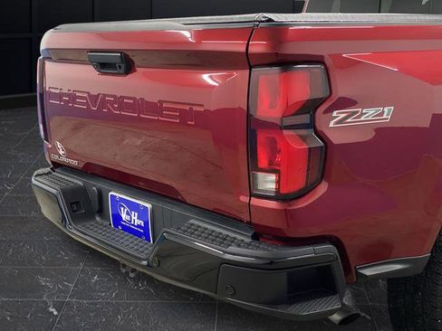 Used 2024 Chevrolet Colorado Z71 w/ Z71 Convenience Package 2 image 33