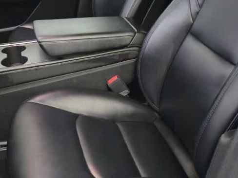 Used 2023 Tesla Model Y AWD image 8