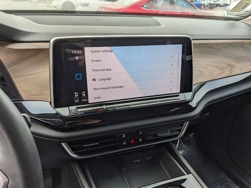 Certified 2024 Volkswagen Atlas SE image 24