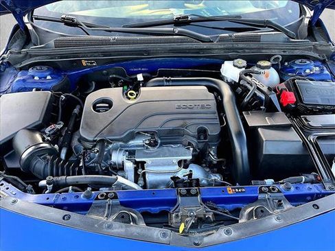 Used 2023 Chevrolet Malibu LT image 11