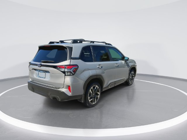 Used 2025 Subaru Forester Limited AWD/4WD image 7