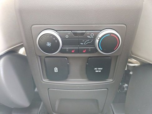 Used 2023 Ford Explorer Platinum w/ Technology Package image 14