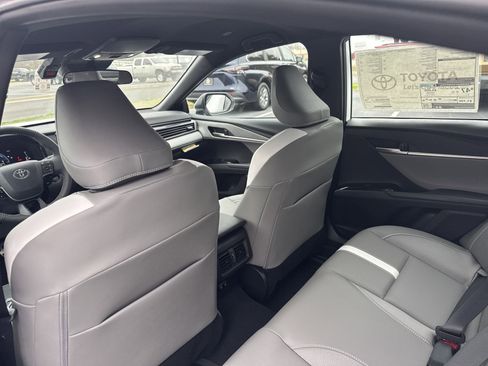 New 2025 Toyota Camry SE image 26