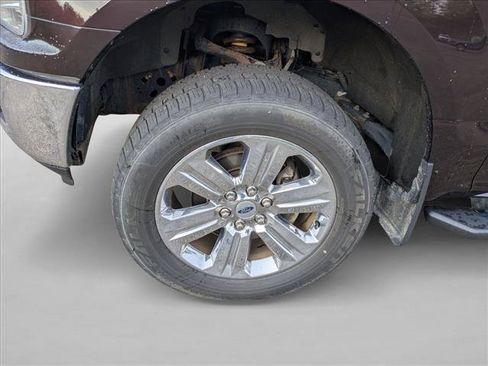 Used 2018 Ford F150 XLT w/ Equipment Group 302A Luxury AWD/4WD image 10
