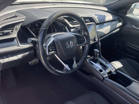 Used 2020 Honda Civic Sport image 2