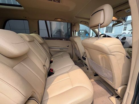 Used 2012 Mercedes-Benz GL 450 4MATIC image 13