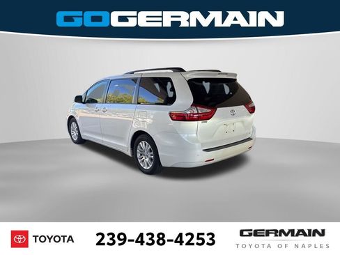 Used 2015 Toyota Sienna XLE Premium image 4