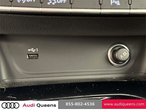Used 2023 Audi A4 2.0T Premium w/ Convenience Package image 23