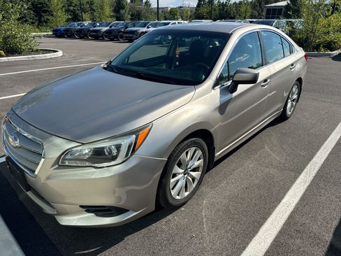 Used 2017 Subaru Legacy 2.5i Premium AWD/4WD image 3