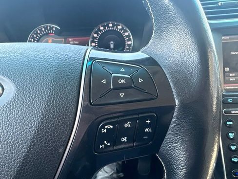 Used 2016 Ford Explorer Platinum AWD/4WD image 17