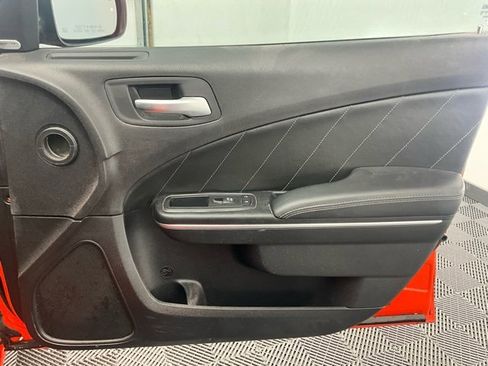 Used 2016 Dodge Charger R/T w/ Navigation & Travel Group image 15