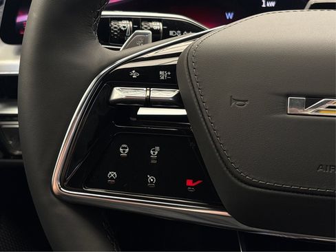 New 2026 Cadillac Lyriq V AWD/4WD image 25