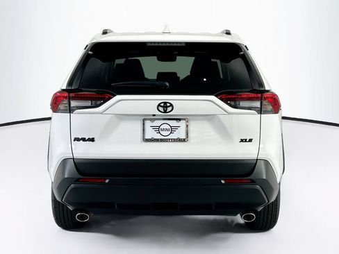 Used 2025 Toyota RAV4 XLE w/ Convenience Package FWD image 6
