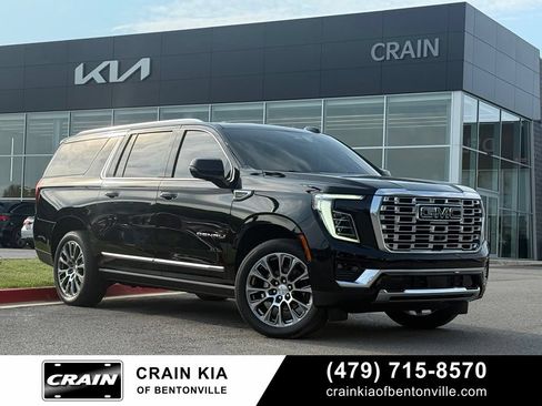 Used 2026 GMC Yukon XL Denali w/ Denali Reserve Package AWD/4WD image 1
