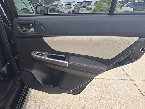 Used 2017 Subaru Crosstrek 2.0i Limited w/ Popular Package #2 image 36