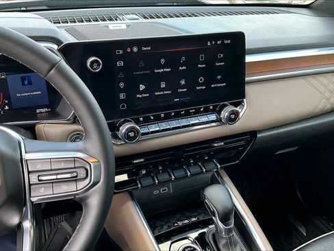 Certified 2023 GMC Canyon Denali w/ Denali Black Edition image 6