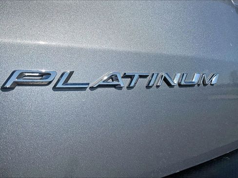 Used 2023 Ford Escape Platinum image 8