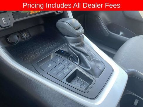 Used 2024 Toyota RAV4 XLE AWD/4WD image 33