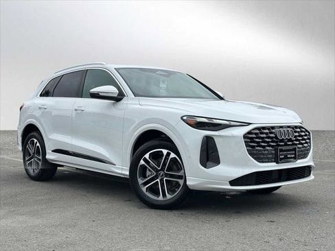 New 2025 Audi Q5 Premium image 1