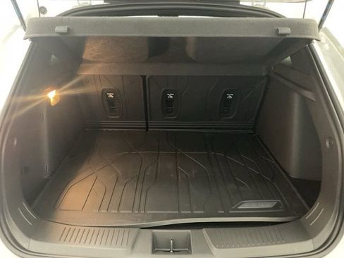 New 2026 Chevrolet Trax RS w/ Sunroof Package image 28