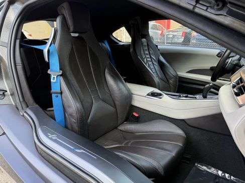 Used 2019 BMW i8 Coupe image 2