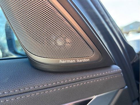 Used 2019 BMW 740i w/ M Sport Package image 24