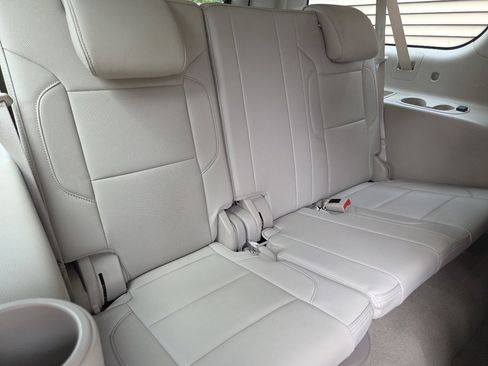 Used 2020 GMC Yukon XL Denali image 14