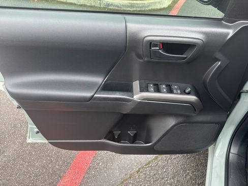 Used 2023 Toyota Tacoma 4x4 Double Cab w/ Trail Edition image 16