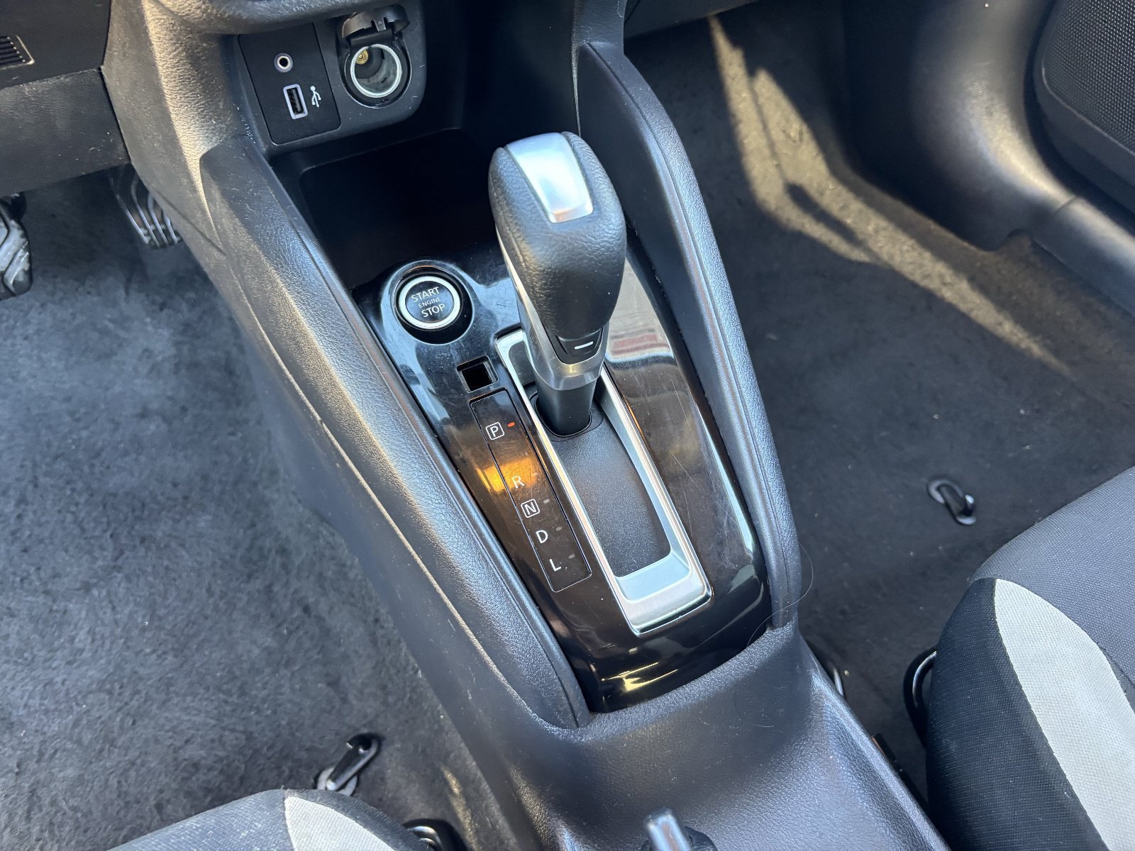 Used 2021 Nissan Versa SV FWD image 25
