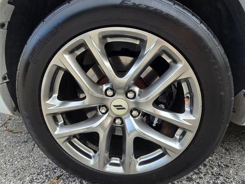 Used 2021 Dodge Durango R/T w/ Tow 'N Go Package AWD/4WD image 19