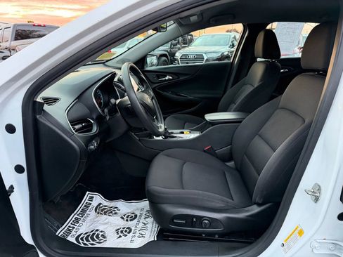 Used 2021 Chevrolet Malibu LT image 11