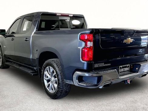 Used 2022 Chevrolet Silverado 1500 LT AWD/4WD image 16