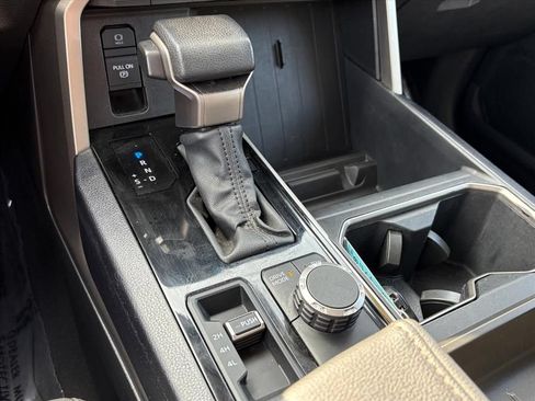 Used 2023 Toyota Tundra SR5 w/ SR5 Convenience Package AWD/4WD image 23