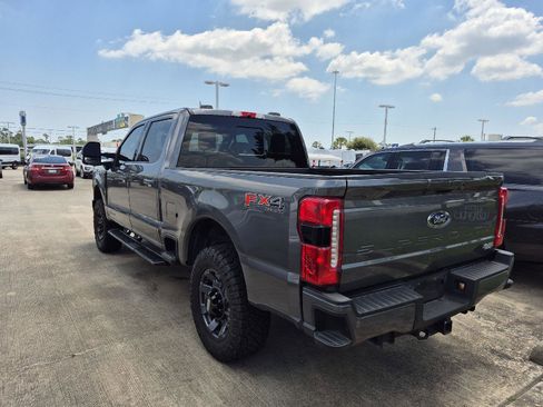 Used 2023 Ford F250 Lariat w/ Lariat Ultimate Package AWD/4WD image 4