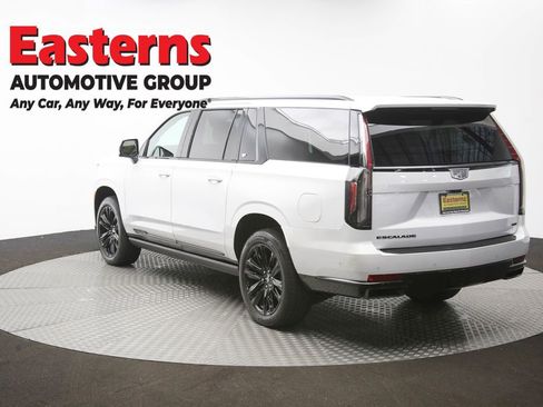 Used 2022 Cadillac Escalade ESV Sport w/ Touring Package image 73