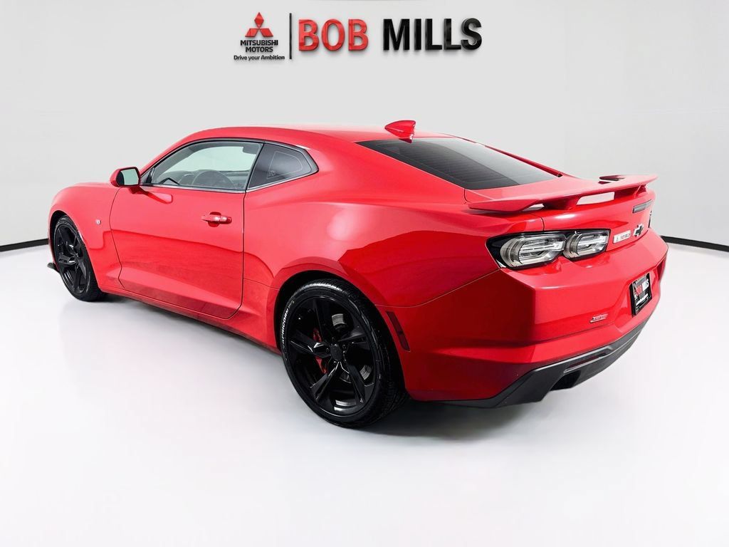 Used 2021 Chevrolet Camaro SS RWD image 5