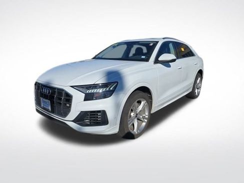 Used 2023 Audi Q8 Premium Plus image 3