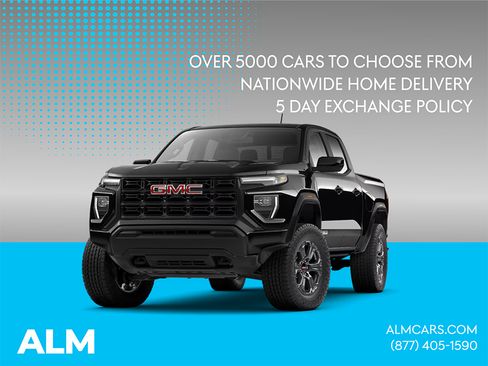 Used 2024 Chevrolet Suburban RST w/ Luxury Package AWD/4WD image 4