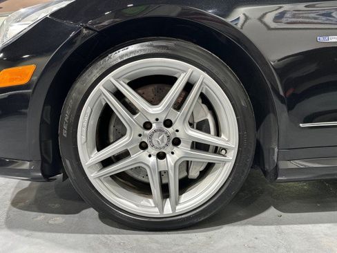 Used 2012 Mercedes-Benz E 550 Cabriolet image 8