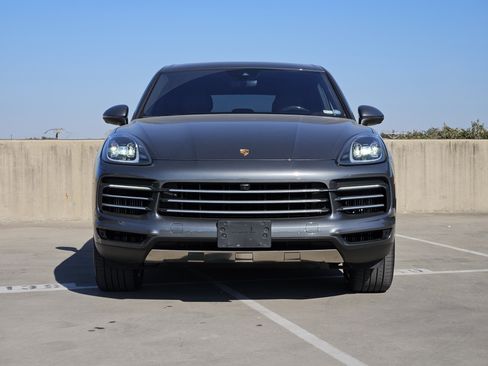Certified 2022 Porsche Cayenne S image 11