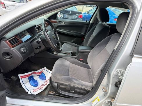 Used 2011 Chevrolet Impala LS FWD image 11