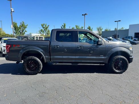 Used 2017 Ford F150 XLT w/ Equipment Group 301A Mid image 9
