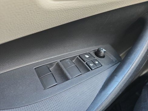 Used 2023 Toyota Corolla LE image 19