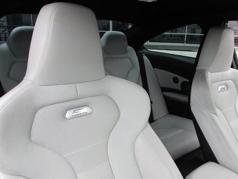 Used 2015 BMW M4 Coupe RWD image 23