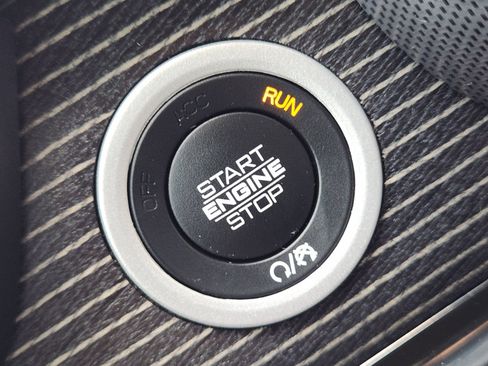 Used 2020 RAM 1500 Limited AWD/4WD image 21