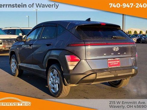 Used 2025 Hyundai Kona SE image 5