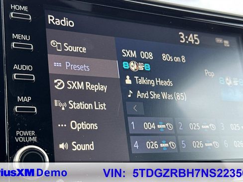 Used 2022 Toyota Highlander XLE image 34