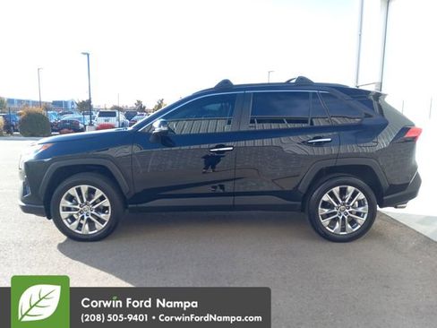 Used 2022 Toyota RAV4 Limited image 6